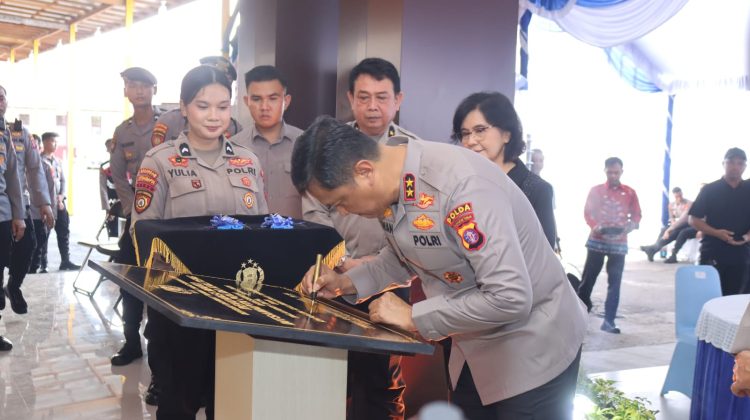 Renovasi Markas Komando (Mako) Ditsamapta Polda Kalimantan Tengah resmi diresmikan oleh Kapolda Kalteng Irjen Pol Iwan Kurniawan, S.I.K., M.Si. dalam sebuah kegiatan yang berlangsung khidmat dan penuh kebersamaan. Jumat(05/06/2026).