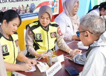 Rumah Sakit (Rumkit) Bhayangkara Palangka Raya Polda Kalteng menggelar pelayanan kesehatan gratis kepada masyarakat pada kegiatan Car Free Day (CFD), Minggu (7/6/2026).