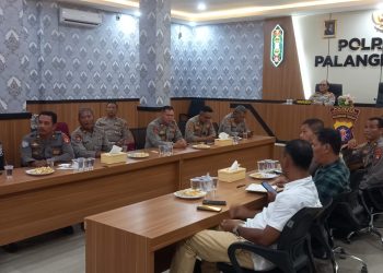 Kepolisian Resor Kota (Polresta) Palangka Raya, Polda Kalteng turut mengikuti video conference (vicon) yang digelar oleh Posko Presisi Mabes Polri guna menyampaikan sejumlah arahan kepada seluruh jajaran di kewilayahan, Kamis (11/6/2026) siang.
