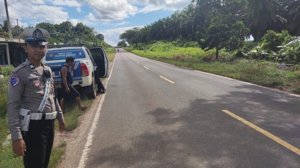 Personel Satuan Lalu Lintas (Sat Lantas) Polres Seruyan kembali turun ke jalan melaksanakan Patroli Kendaraan Roda Empat (R4) di sepanjang Jalan Jenderal Sudirman KM 62 hingga KM 144, wilayah hukum Polres Seruyan, Sabtu (13/6/2026) mulai pukul 10.00 WIB hingga selesai.