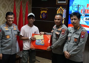 Polda Kalimantan Tengah melalui Bidang Kedokteran Kesehatan (Biddokkes) dan Rumah Sakit (Rumkit) Bhayangkara Tingkat III Palangka Raya menggelar Bakti Kesehatan Polri berupa operasi bibir sumbing dan celah langit-langit secara gratis bagi masyarakat yang membutuhkan yang dilaksanakan pada tanggal 17 hingga 18 Juni 2026 mendatang.