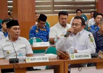 Wali Kota Sabang, H. Zulkifli H. Adam, menghadiri Pertemuan Pemerintah Aceh bersama Komisi II DPR RI yang berlangsung di Gedung Serbaguna Sekretariat Daerah Aceh, Banda Aceh, Rabu (17/6/26).