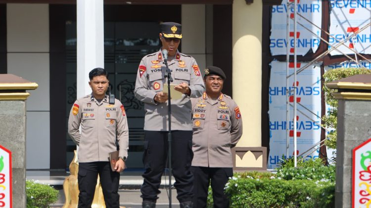 Kepolisian Daerah Kalimantan Tengah (Polda Kalteng) secara resmi membuka Final Lomba Pengendalian Massa (Dalmas) dalam rangka memperingati Hari Bhayangkara ke-80 yang mengusung tema "Polri untuk Masyarakat".