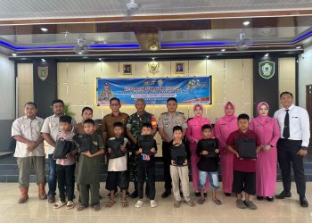 Polsek Kota Besi Polres Kotawaringin Timur mengadakan Kegiatan Sunatan Massal Dalam Rangka HUT Bhayangkara Ke 80 bertempat diAula Kecamatan Kota besi Kabupaten Kotim. Senin siang (22/06/2026).