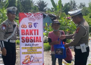 bakti sosial (baksos) yang digelar oleh Satlantas Polresta Palangka Raya dengan menyalurkan bantuan sosial (bansos) bagi masyarakat di wilayah Kota Palangka Raya, Kalimantan Tengah, Selasa (23/6/2026) siang.