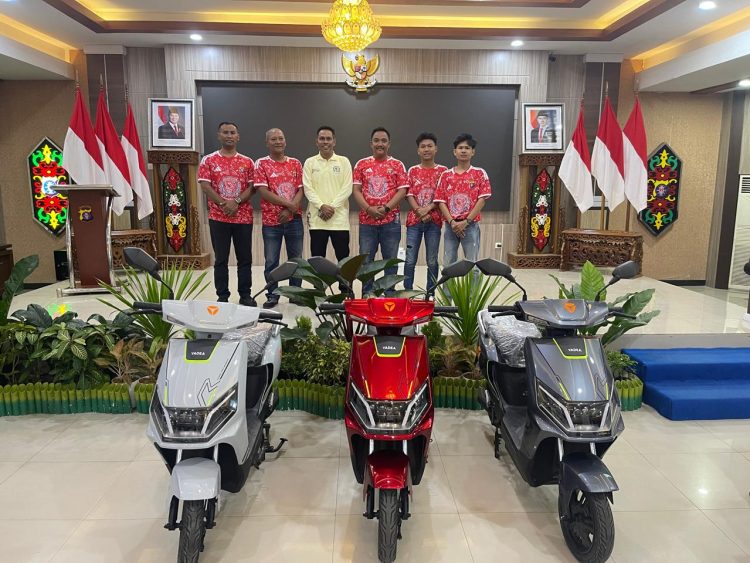 Dua personel Polresta Palangka Raya berhasil menorehkan prestasi dengan melaju ke babak semifinal Turnamen Domino Orado Kapolda Cup yang digelar dalam rangka memeriahkan Hari Bhayangkara Ke-80 Tahun 2026 di Aula Arya Dharma Polda Kalteng.
