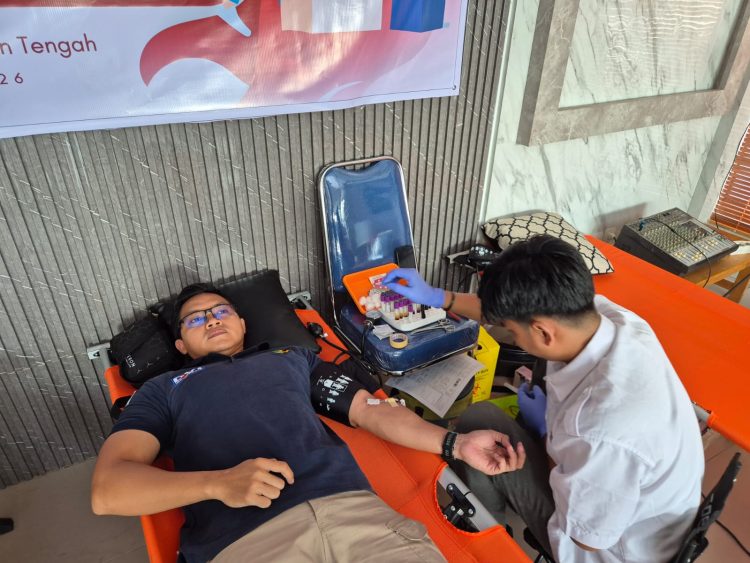 Polresta Palangka Raya berpartisipasi dalam kegiatan donor darah yang digelar di Kantor BNN Provinsi Kalimantan Tengah dalam rangka memperingati Hari Anti Narkotika Internasional (HANI) Tahun 2026, Rabu (24/6/2026).