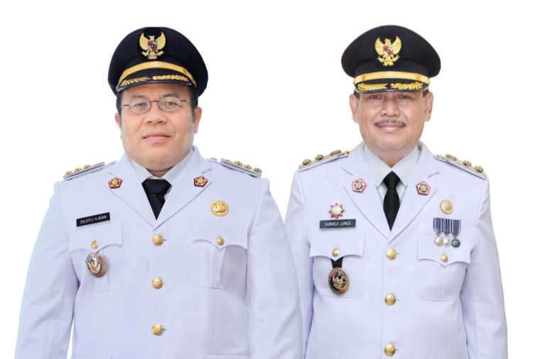 Wali Kota Sabang, Zulkifli H. Adam bersama Wakil Wali Kota Suradji Junus