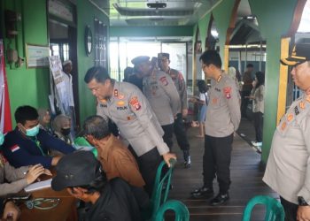 Kegiatan tersebut dilaksanakan di Jalan Dr. Murjani Gang Suka Maju, yang merupakan lokasi terdampak kebakaran hebat beberapa waktu lalu.
