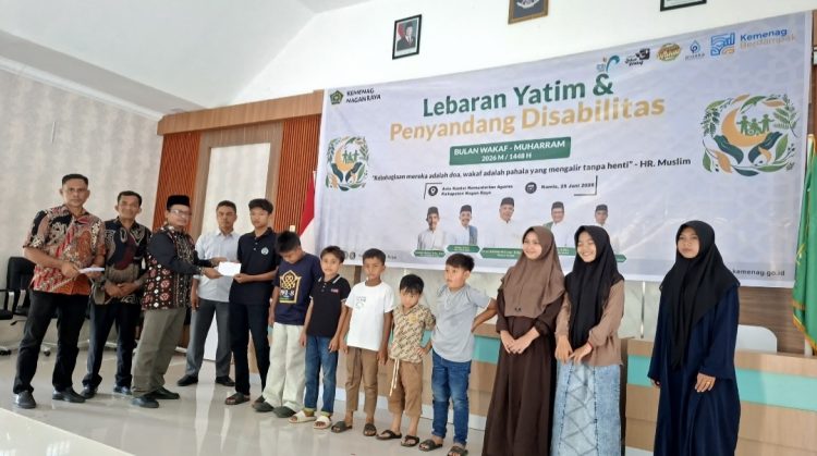Penyelenggara Zakat dan Wakaf Kantor Kementerian Agama (Kemenag) Kabupaten Nagan santuni anak yatim dan penyandang disabilitas. Kamis, 25 Juni 2026.
