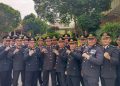 Personel Polresta Palangka Raya mengikuti upacara peringatan Hari Bhayangkara Ke-80 yang digelar di Lapangan Barigas Mapolda Kalimantan Tengah.