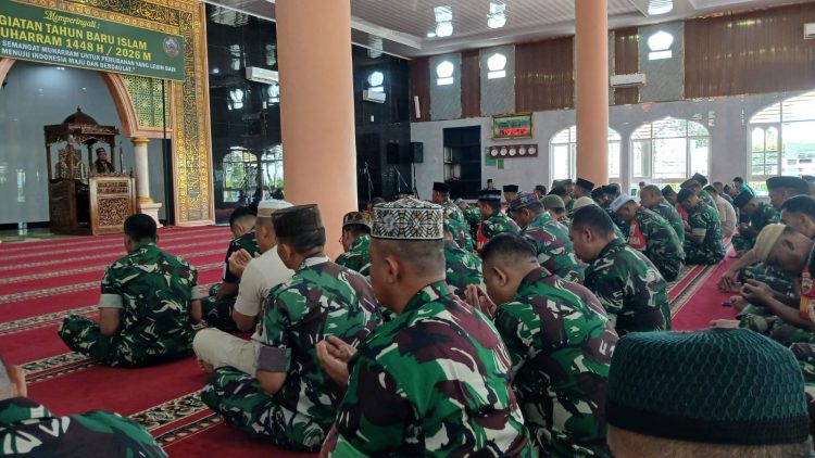 personel Kodim 0207/Simalungun menghadiri kegiatan peringatan Tahun Baru Islam yang digelar di Masjid Asy Syuhada Makorem 022/Pantai Timur, Kabupaten Simalungun, Kamis (2/7/2026).