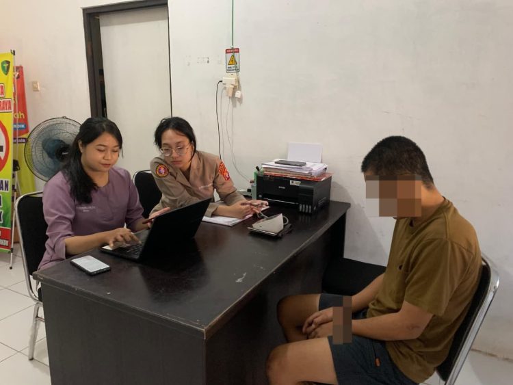 Seksi Kedokteran dan Kesehatan (Sidokkes) Polresta Palangka Raya kembali menyelenggarakan Cek Kesehatan Gratis (CKG) secara rutin di Klinik Polresta sebagai upaya memantau sekaligus menjaga kondisi kesehatan personel.