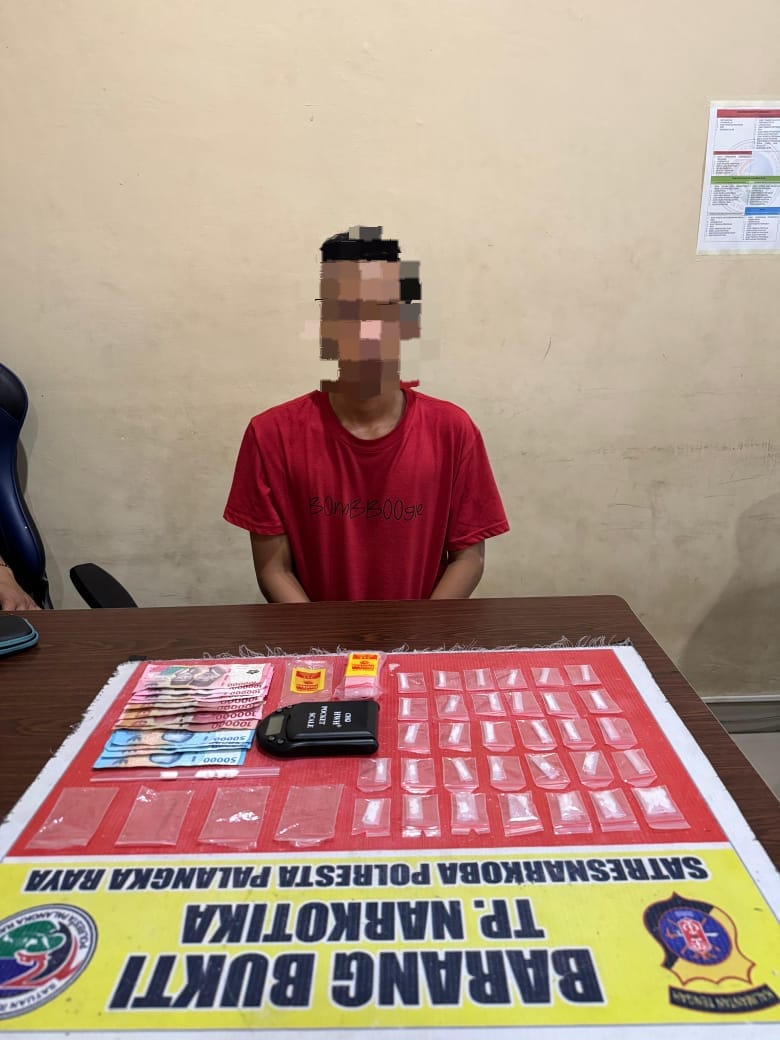 Seorang pria berinisial I (52) diamankan petugas di sebuah barak yang berada di Jalan Lele, Kelurahan Bukit Tunggal, Kecamatan Jekan Raya, Kota Palangka Raya, pada Senin (13/7/2026) sekitar pukul 12.30 WIB.