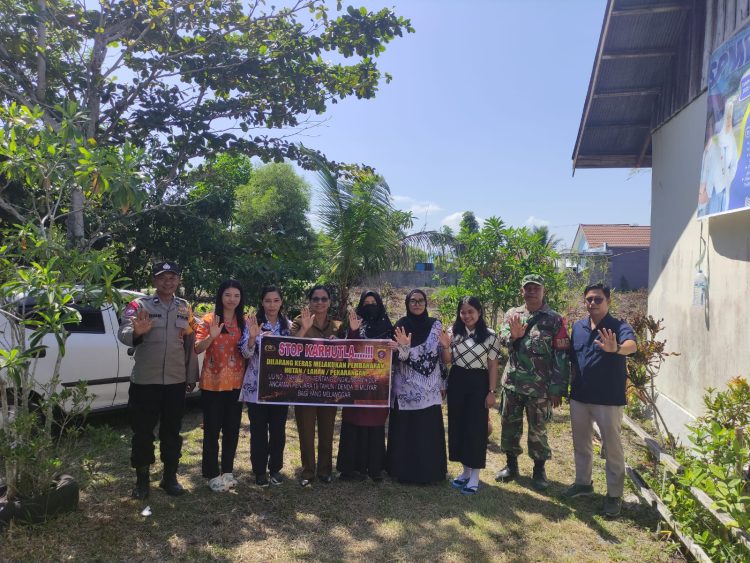 Bhabinkamtibmas Kelurahan Tanjung Pinang melaksanakan sosialisasi pencegahan Kebakaran Hutan dan Lahan (Karhutla) kepada masyarakat sebagai upaya meningkatkan kewaspadaan menghadapi musim kemarau dan cuaca ekstrem.