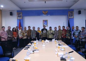 Kepala BNN RI, Suyudi Ario Seto, didampingi oleh para Pejabat Tinggi Madya dan Pratama, menerima audiensi Pemerintah Provinsi Kalimantan Tengah dalam rangka pemberian hibah tanah dan bangunan untuk mendukung penguatan kelembagaan BNN di daerah.