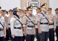 Kapolda Kalimantan Tengah (Kalteng) Irjen Pol Iwan Kurniawan, memimpin langsung upacara serah terima jabatan (Sertijab) tiga (3) pejabat utama dan tiga (3) Kapolres di jajaran Polda Kalteng, bertempat di Gedung Graha Bhayangkara, Mapolda setempat, Kamis (16/7/2026) pagi.