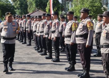 Kapolresta Palangka Raya, Polda Kalteng, Kombes Pol. Dedy Supriadi, S.I.K., M.H. saat memimpin Apel Gelar Pasukan dan Sarpras (sarana dan prasarana) dalam rangka Operasi Kontingensi Aman Nusa II Tahun 2026.