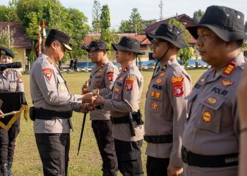 Kegiatan tersebut, dipimpin langsung oleh Kapolda Kalteng Irjen Pol Iwan Kurniawan, S.I.K., M.Si. didampingi Wakapolda Brigjen Pol Drs. Yosi Muhamartha, para pejabat utama dan diikuti seluruh personel Polda Kalteng.