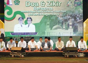 Kantor Kementerian Agama (Kemenag) Kabupaten Nagan Raya menggelar zikir dan doa bersama pada malam hari di Alun-alun Suka Makmue, Senin, 20 Juli 2026.