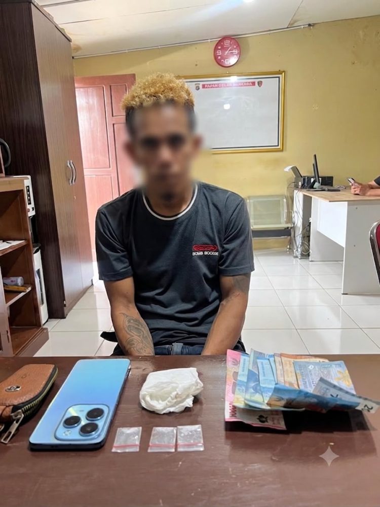 Unit Reskrim Polsek Telawang Polres Kotim telah mengamankan pria berinisial YF, membawa, memiliki dan menyimpan 3 klip, paket sabu berat kotor 0,57 (Nol koma lima Tujuh ) gram, TKP (Tempat Kejadian Perkara di JL Jenderal Sudirman km 50 Ds Penyang Rt 07 Kec Telawang Kab. Kotim. Selasa 21 Juli 2026.