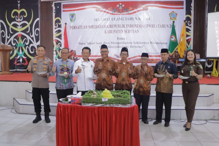 Wakapolres Seruyan Kompol Syaifullah, S.H., M.H., menghadiri kegiatan Peringatan Hari Ulang Tahun Persatuan Wredatama Republik Indonesia (PWRI) ke-64 Tahun 2026 yang digelar di Gedung Serba Guna Kabupaten Seruyan, Kamis (23/7/2026) sekitar pukul 09.00 WIB.