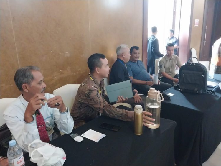 Satintelkam Polresta Palangka Raya melaksanakan monitoring kegiatan Pertemuan Regional (Ibadah Murni) Saksi-Saksi Yehuwa Tahun 2026 yang digelar di Kalawa Convention Hall, Kota Palangka Raya.