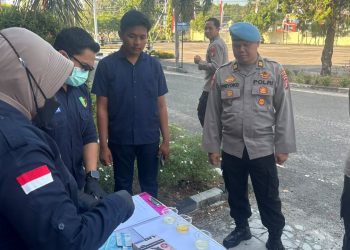 Salah satu upayanya yakni dengan melakukan tes urine terhadap personel, yang kali ini pada Hari Selasa (4/8/2026) pagi di depan ruang Sipropam Polresta Palangka Raya, Jalan Tjilik Riwut Km. 3,5, Kota Palangka Raya, Kalimantan Tengah.