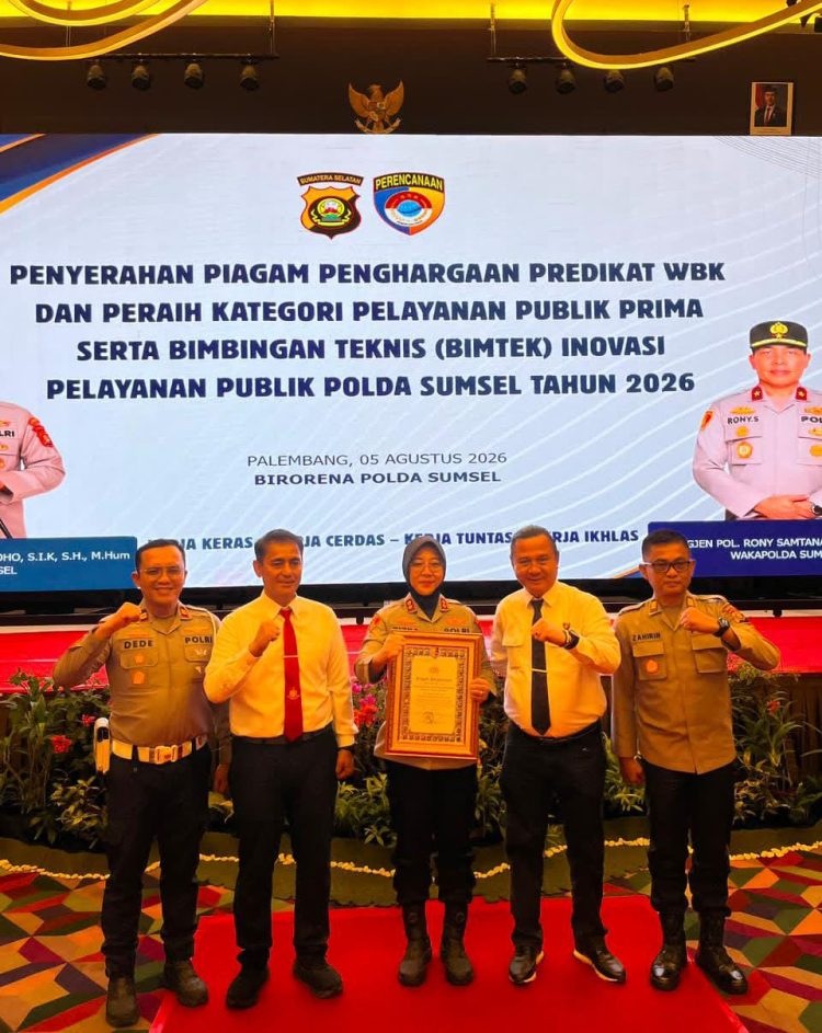 , Polres Ogan Ilir berhasil meraih Predikat Pelayanan Publik Prima, sebagai bentuk pengakuan atas komitmen dalam memberikan pelayanan yang cepat, transparan, profesional, dan berorientasi pada kepuasan masyarakat. Selain itu, Satuan Intelkam Polres Ogan Ilir juga berhasil meraih Juara III Lomba Video Inovasi Pelayanan Publik Tingkat Polda Sumatera Selatan Tahun 2026.