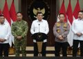 Menko Polkam Jenderal TNI (Purn.) Djamari Chaniago dalam konferensi pers di Kantor Kemenko Polkam, Jakarta, Rabu (5/8/2026).