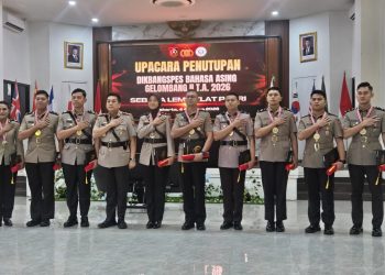 Personel Polda Kalteng berhasil menorehkan prestasi membanggakan dengan meraih peringkat pertama dan kedua pada sejumlah program pendidikan bahasa Inggris.