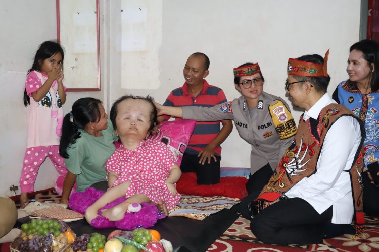 Tim Kompolnas juga melakukan pengecekan program pembinaan masyarakat yang dijalankan Brigpol Lidya Aprilia Anisa A.Ng., S.H., Bhabinkamtibmas Kelurahan Hilir Sper. Program tersebut antara lain kegiatan Anak Asuh yang berfokus pada pembinaan dan pendampingan anak, serta sejumlah program pemberdayaan dan pembinaan masyarakat.
