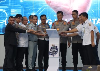 Adapun kegiatan ini dibuka oleh Kapolda Kalteng Irjen Pol Iwan Kurniawan, S.I.K., M.Si. Pejabat Utama Polda Kalteng, Stekholder terkait, Seluruh Kasatlantas Polres Jajaran, personel Ditlantas serta komunitas ojol.