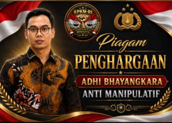 Kongres Pemberantasan Korupsi Manipulatif Rakyat Indonesia (KPKM RI) memberikan Penghargaan Adhi Bhayangkara Anti-Manipulatif kepada AKP Sandi Riz Akbar, S.Tr.K., S.I.K., M.H., sebagai bentuk apresiasi moral atas nilai integritas, profesionalitas, keteladanan, dan komitmen terhadap penegakan hukum.