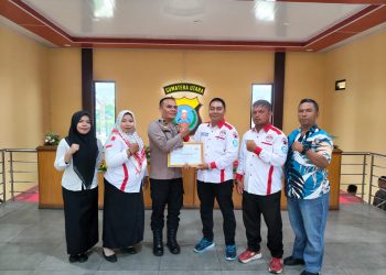 Prosesi tersebut diterima secara administratif oleh Kasium Polres Pematangsiantar Ipda Marolop Nainggolan, yang hadir mewakili Kapolres Pematangsiantar AKBP Sah Udur Sitinjak, S.H., S.I.K., M.H.
