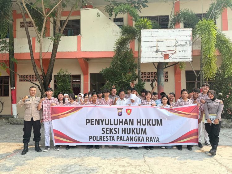 Penyuluhan berlangsung di SMA Nusantara, Jalan Sudirohusodo, Kelurahan Langkai, Kecamatan Pahandut. Sebanyak 35 siswa mengikuti kegiatan tersebut dengan materi tentang bahaya bullying dan aturan hukum bagi pelakunya.