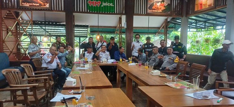 Persatuan Wartawan Pemda (PWP) mendorong pengawasan yang lebih optimal terhadap pelaksanaan Peraturan Daerah (Perda) terkait pengelolaan parkir di wilayah Unit Pelaksana Teknis (UPT) 1 dan 3,