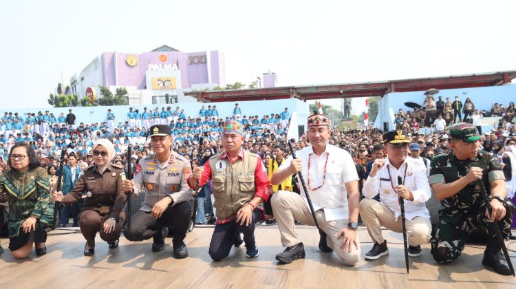 Kapolda Kalimantan Tengah (Kalteng) Irjen Pol Iwan Kurniawan menyatakan dukungan penuh terhadap deklarasi anti narkoba yang digelar di Bundaran Telawang, Kota Palangka Raya, Kamis (20/8/2026).