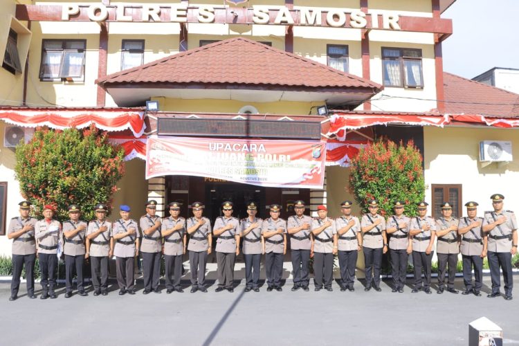Kepolisian Resor (Polres) Samosir menggelar Upacara Peringatan Hari Juang Polri Tahun 2026 di Lapangan Apel Mako Polres Samosir, Jumat (21/8/2026) pagi.