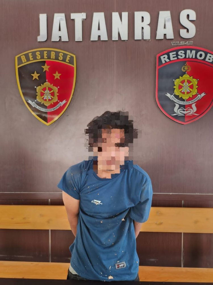 petugas mengamankan dua pria yang diduga terlibat, yakni M (28) dan S (28), di Jalan Tjilik Riwut Km 5, Kota Palangka Raya.