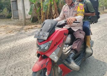 Senin (24/8/2026) sekitar pukul 13.00 WIB, personel gabungan melaksanakan patroli sekaligus menyampaikan imbauan pencegahan Karhutla di sejumlah desa yang berada di wilayah hukum Polsek Rantau Alai.