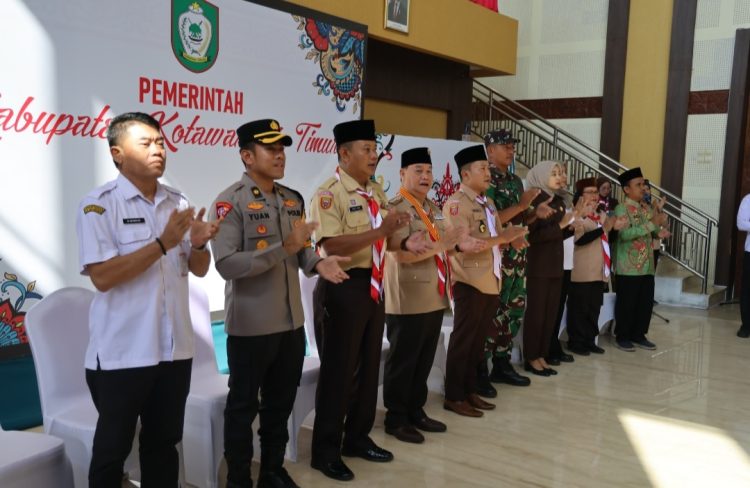 Polres Kotim hadir dalam Upacara Pelantikan Pengurus Kwartir Cabang Gerakan Pramuka Kotim Masa Bakti 2026-2031 sekaligus Pelepasan Peserta Jambore Nasional Tahun 2026, bertempat di Aula Rumah Jabatan Bupati, pada Rabu pagi (05/08/2026).