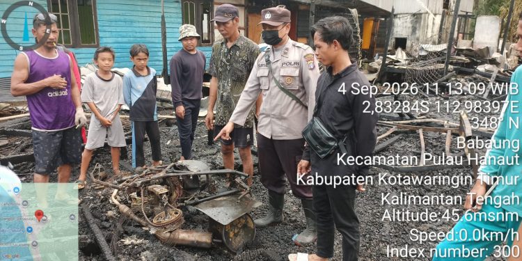 Kebakaran menghanguskan tiga unit rumah warga dan satu gedung walet di Jalan Babaung Besar RT 12/RW 04, Desa Babaung, Kecamatan Pulau Hanaut, Kabupaten Kotawaringin Timur, Jumat (4/9/2026) pagi.