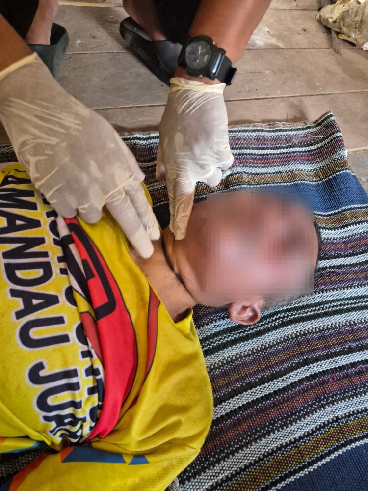 Polsek Telawang, Polres Kotawaringin Timur, menangani laporan penemuan jenazah atas nama Sdr. MK, 55 Th laki-laki, di wilayah Desa Sebabi, Kecamatan Telawang, Kabupaten Kotawaringin Timur.