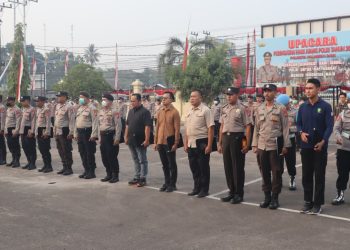 Seperti halnya waspers yang dilakukan oleh para personel Sipropam saat pelaksanaan apel pagi di Mapolresta Palangka Raya, Jalan Tjilik Riwut Km. 3,5, Kota Palangka Raya, Kalimantan Tengah, Selasa (1/9/2026) pagi.