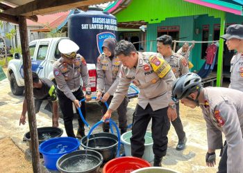 Tim Satgas Edukasi Karhutla Mahasiswa STIK Lemdiklat Polri bersama Satbinmas Polres Seruyan melaksanakan sosialisasi kepada guru dan pelajar SMK Negeri 1 Kuala Pembuang, Jalan Ki Hajar Dewantara, Kecamatan Seruyan Hilir, Kabupaten Seruyan, Rabu (2/9/2026) sekitar pukul 08.00 WIB.