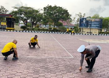 Polres Seruyan melaksanakan kegiatan kurve atau kerja bakti membersihkan lingkungan Mako Polres Seruyan, Jumat (04/09/2026).