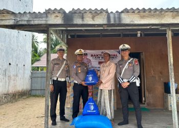 Kegiatan yang dilaksanakan mulai pukul 08.00 WIB hingga 10.00 WIB tersebut merupakan bentuk kepedulian Polres Seruyan terhadap masyarakat yang terdampak musim kemarau.