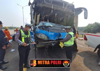 personel Sat Lantas Polres Ogan Ilir segera melakukan penanganan di lokasi. Petugas melakukan olah tempat kejadian perkara, mengumpulkan keterangan para saksi, serta mengamankan kendaraan yang terlibat sebagai bagian dari proses penyelidikan.