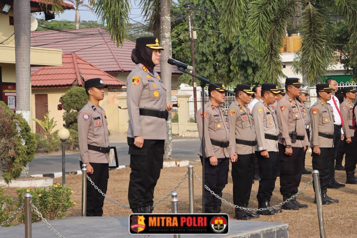 Kapolres Ogan Ilir AKBP Rizka Aprianti, S.H., S.I.K., M.H., memimpin apel pagi yang diikuti seluruh Pejabat Utama (PJU) dan personel Polres Ogan Ilir, Senin (7/9/2026).